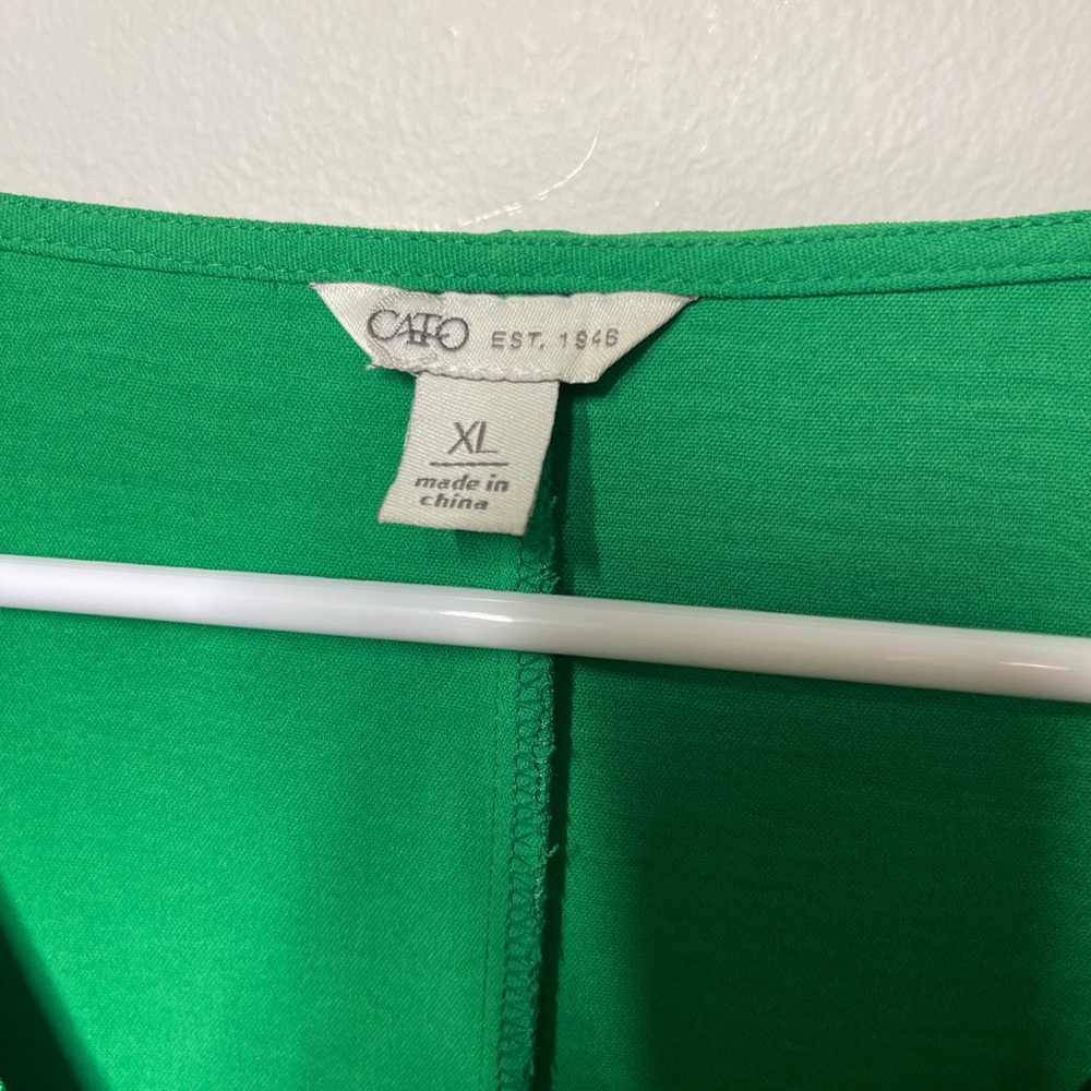 Cato Vibrant Green V-Neck Dress - Picture 3 of 3